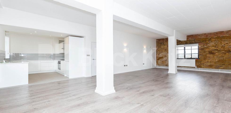 			STUNNING 2 BEDROOM WAREHOUSE APARTMENT, 2 Bedroom, 1 bath, 1 reception Flat			 SPRINGFIELD HOUSE LOFTS-TYSSEN STREET, DALSTON-HAGGERSTON-SHOREDITCH